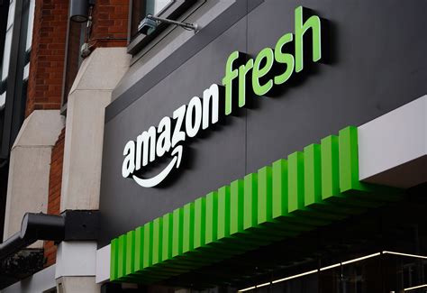 Amazon Fresh Grocery Store Rollout Halted for Review, CEO Jassy Said - Bloomberg