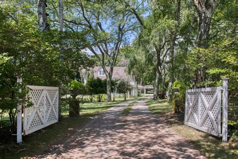 Victorian Farmhouse Steeped in Greenport History