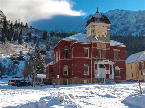 These 9 Christmas Towns in Colorado Will Get You in The Holiday Spirit ...