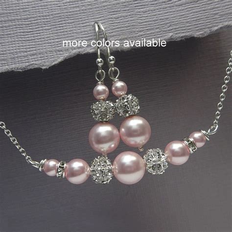 Swarovski Elements Light Pink Pearl Jewelry Set | Bridesmaid gifts jewelry, Bridesmaid gifts ...