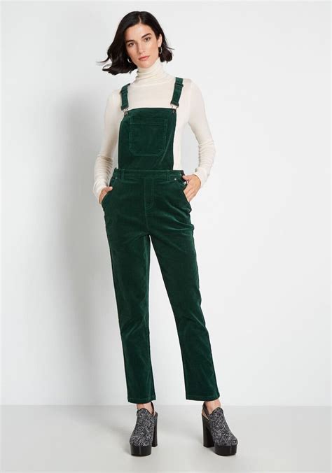 Overalls Outfit Hijab, Green Overalls Outfits, Winter Overalls Outfit ...