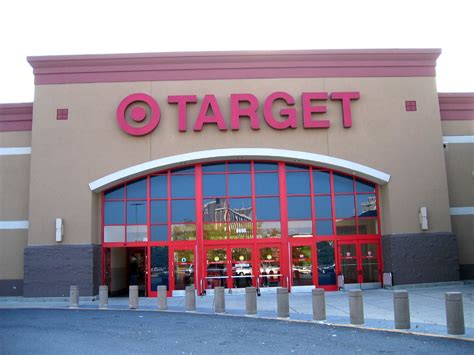 Retail Giant Target Will Be Closing 11 Stores By February 2015
