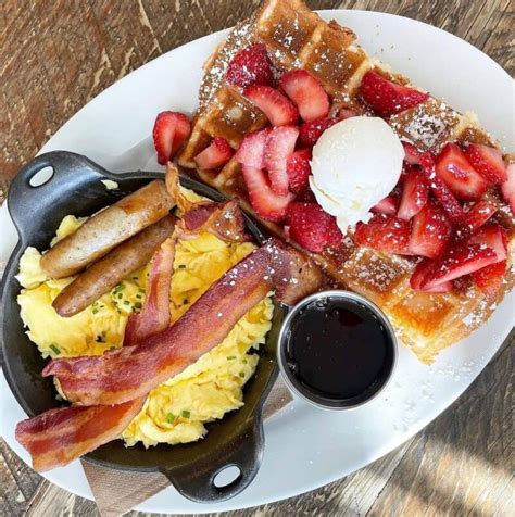 14 Best Brunch Spots In Los Angeles To Eat At In 2024 (+ What To Order)