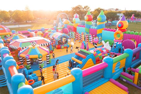 The Big Bounce America - The World's Biggest Bounce House!