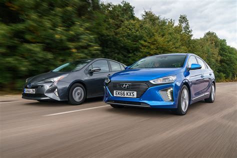 Hyundai Ioniq vs Toyota Prius | Auto Express