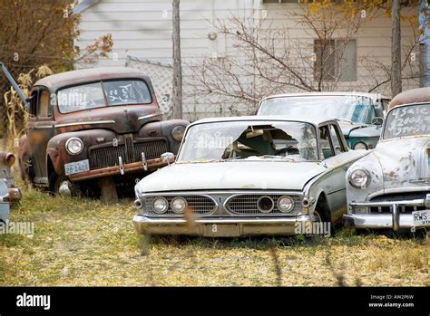 scrap yard junk junkyard scrapyard car breakers Stock Photo - Alamy