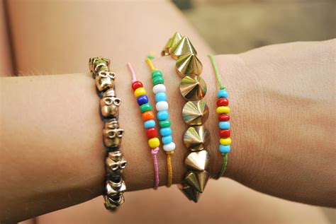 the diy: beaded friendship bracelets