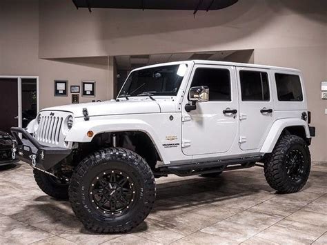 2014 Jeep Wrangler Unlimited Sahara 4X4 White Upgrades GPS Hardtop LOADED! - 1C4BJWEG0EL101723