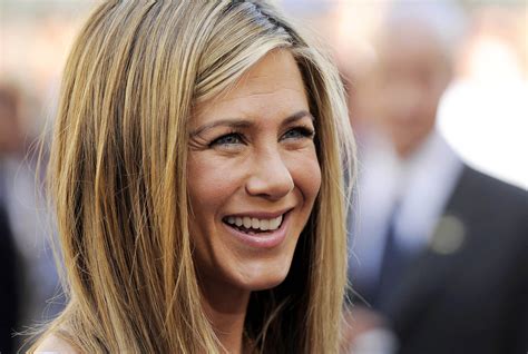 3840x21602021 Jennifer Aniston Laughing Images 3840x21602021 Resolution ...