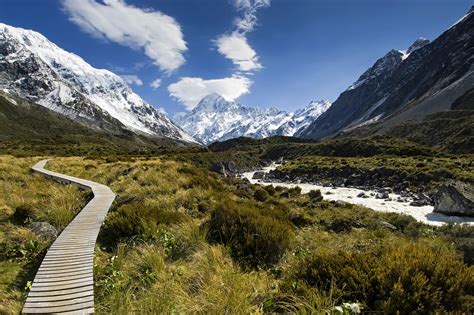 Hooker Valley Guided Walk, Mt Cook | New Zealand Excursion