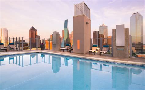 10 of The Coolest Apartment Pools in Dallas, Texas - Smart City Locating