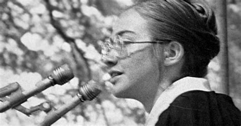 Hillary Clinton's Graduation Speech At Wellesley College Was Inspiring ...