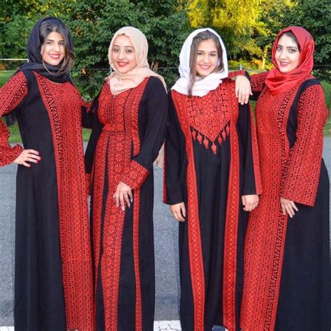 Palestinian thobe | Israeli clothing, Palestinian embroidery dress, Traditional dresses