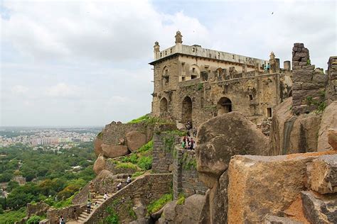 What To Do And See At Golconda Fort | LBB, Hyderabad