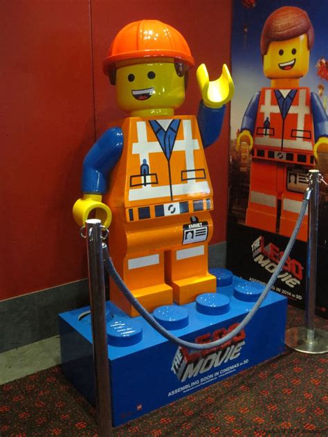 the lego movie emmet Movie Categories, Lego Lovers, Lego Toys, Vacation Bible School, Lego Movie ...