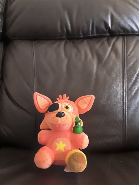 I just got a rockstar foxy at Walmart : r/plushies