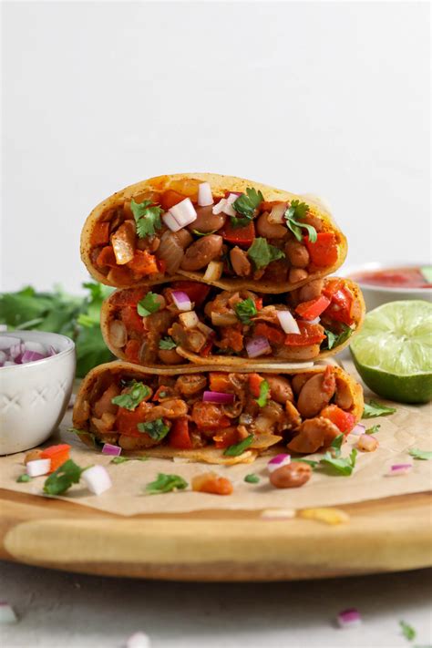 Vegan Bean Burrito with pinto beans - Flora & Vino