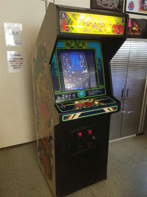 Centipede arcade game | Retro arcade games, Arcade games, Arcade