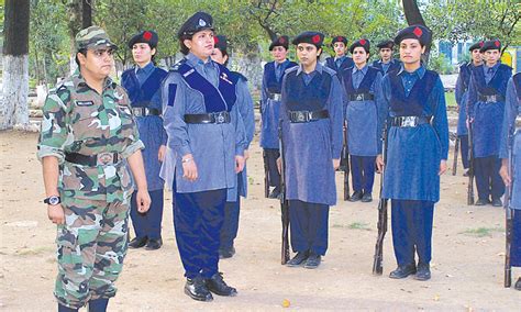 K-P's women police officers: Leading from the front - Pakistan - DAWN.COM