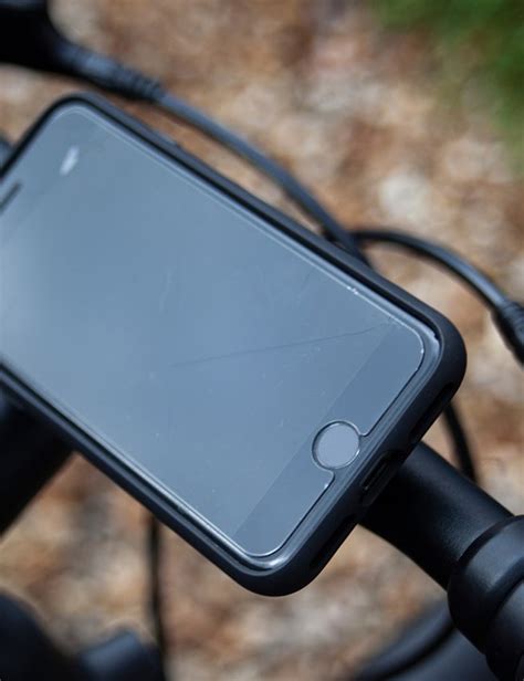 Fidlock Vacuum phone mount and case review - BikeRadar