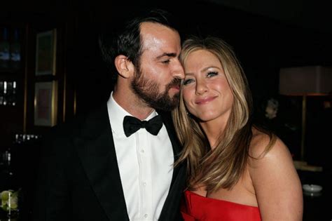 Jennifer Aniston and Justin Theroux Married, Wedding Pictures ...