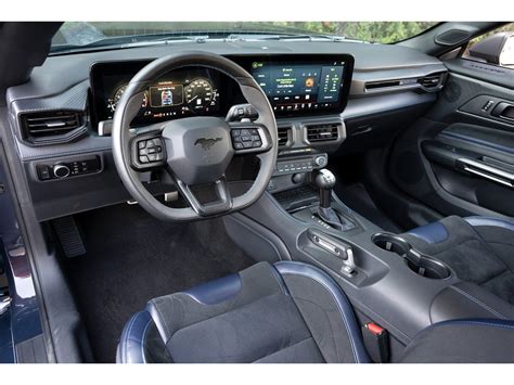 2025 Ford Mustang: 86 Interior Photos | U.S. News