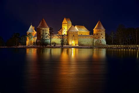 Trakai Castle in Winter by Laimonas Ciūnys - Photo 4121361 / 500px