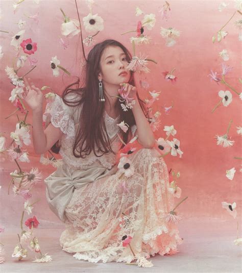 IU 5th Album 'LILAC' HILAC & BYLAC Versions[SCANS] | Kpopping