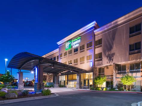 Holiday Inn Express & Suites Colorado Springs Central Hotel in Colorado ...