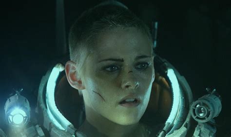 It's 'Aliens' Meets 'The Abyss' in 'Underwater' Thriller Starring Kristen Stewart! [Trailer ...