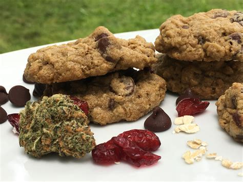 Mouthwatering Weed Cookies That Fight Stress Damage · Marijuana Mommy