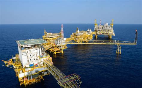 Top Gas and Oil Fields in the UAE: Zakum, Habshan & more - MyBayut