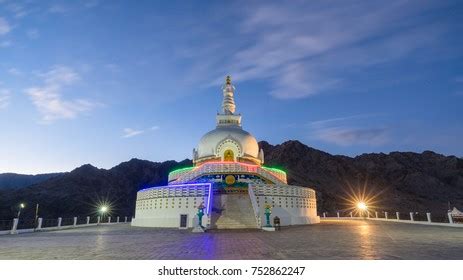 35 Night Sky Sanctuary In Ladakh Images, Stock Photos & Vectors ...