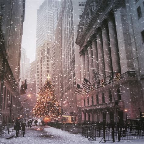 Pin by April AVRIL on Lieux à visiter | Nyc christmas, New york ...