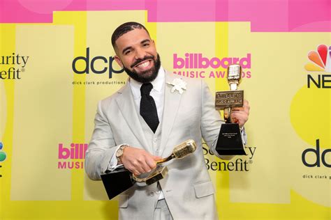 Billboard Music Awards 'aww' moment: Drake joined by son on stage [watch]