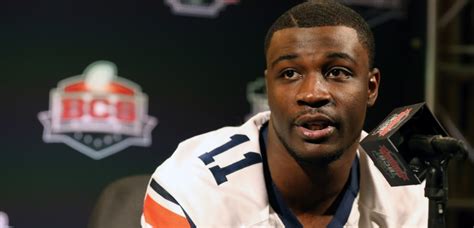 Auburn’s Iron Bowl Hero, Chris Davis, Signs With Sports Agent Joe Linta ...