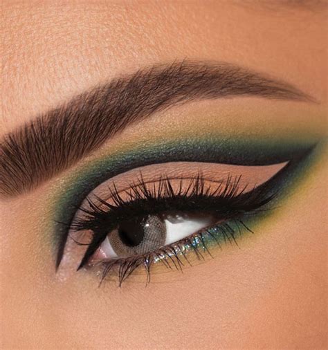 Creative Eye Makeup Art Ideas You Should Try : Dark Green & Neutral ...