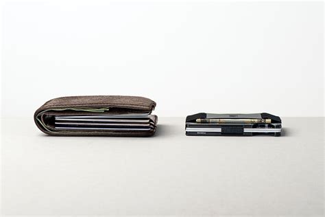 Best Minimalist Wallet | The Ridge Wallet vs. Ekster Wallet - Next Luxury