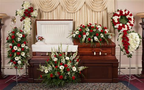 Casket Flowers & Sprays | Rochester NY Florist