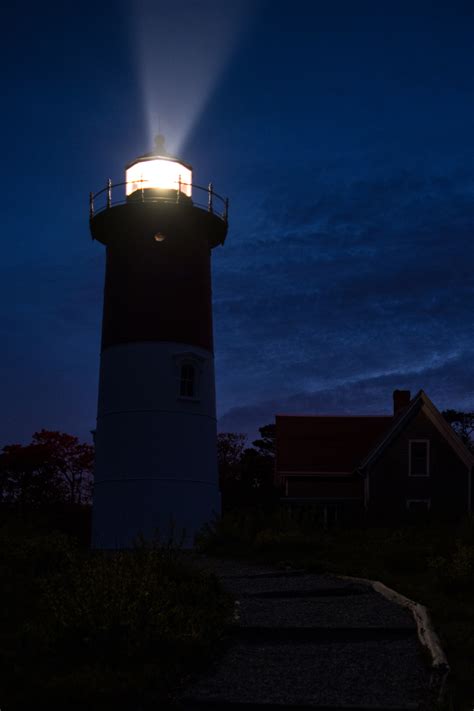 10 Tips and Techniques for Photographing Lighthouses at Night | B&H eXplora