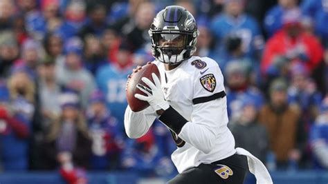 Lamar Jackson Injury Update & Fantasy Outlook for Week 15 | Heavy.com