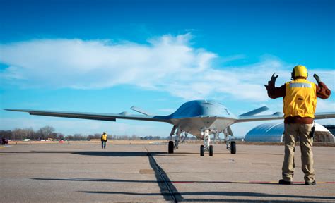 Navy Picks Boeing to Build MQ-25A Stingray Carrier-Based Drone - USNI News