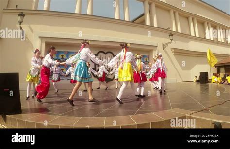 Traditional polish folk music dancers Stock Videos & Footage - HD and ...