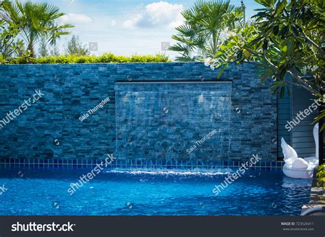 Modern Waterfall Wall Blue Swimming Pool Stock Photo 723526411 | Shutterstock