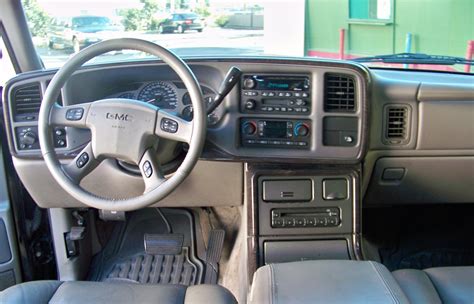 2003 GMC Yukon XL - Interior Pictures - CarGurus