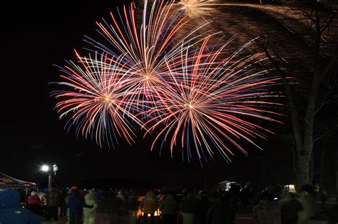 Happy New Year 2018! : Fireworks Pics From Wintergreen Resort | Blue Ridge Life Magazine