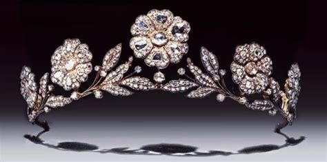 The Strathmore Rose Tiara, or Queen Elizabeth’s Strathmore Tiara, was a gift to Lady Elizabeth ...