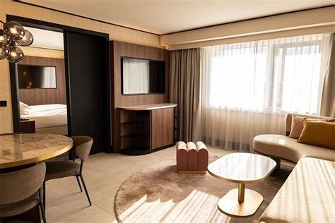 HILTON PARIS LA DEFENSE $188 ($̶2̶4̶6̶) - Updated 2023 Prices & Hotel Reviews - France