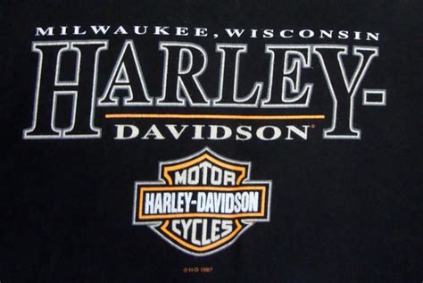 Milwaukee Harley Davidson T-shirt XL Wisconsin Motorcycles Logo Black Mens 1997 | Harley ...