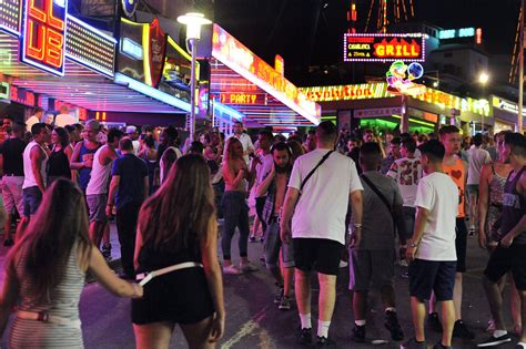 Majorca will close bars and clubs popular with foreign tourists to stop ...